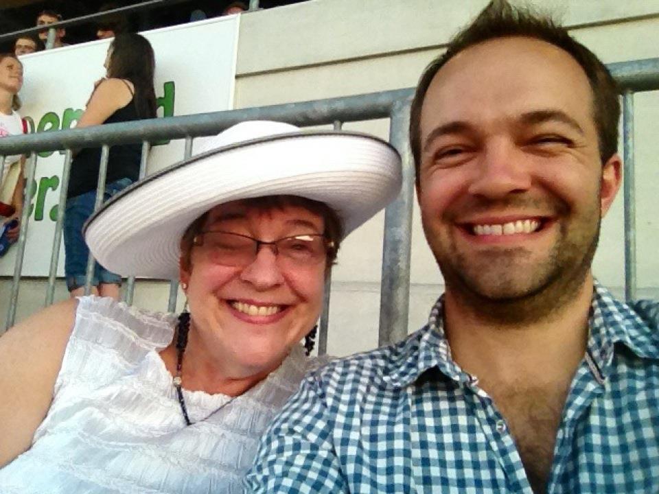 283653_4035764407597_1168701561_n